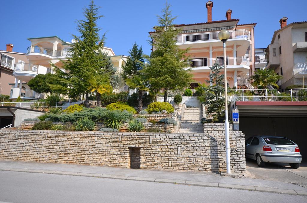 Apartments Slavica ราบัซ ภายนอก รูปภาพ