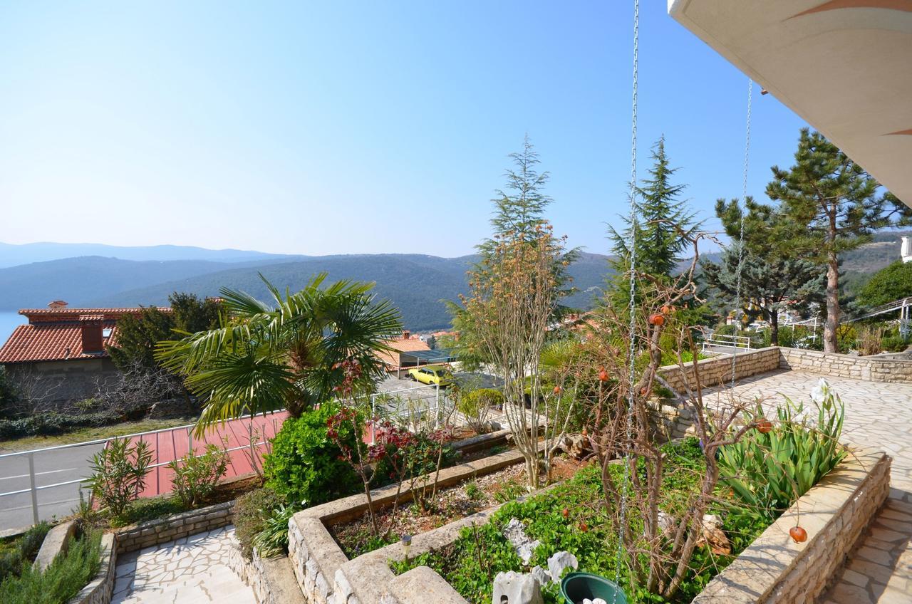 Apartments Slavica ราบัซ ภายนอก รูปภาพ